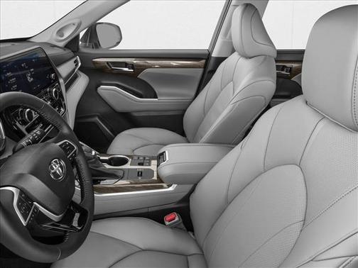 Wind Chill Pearl 2026 Toyota Highlander Hybrid Limited