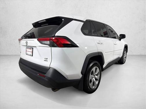 Ice Cap 2023 Toyota RAV4 LE
