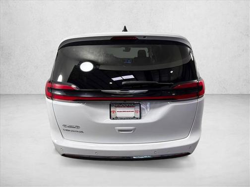 Bright White Clearcoat 2024 Chrysler Pacifica Touring L