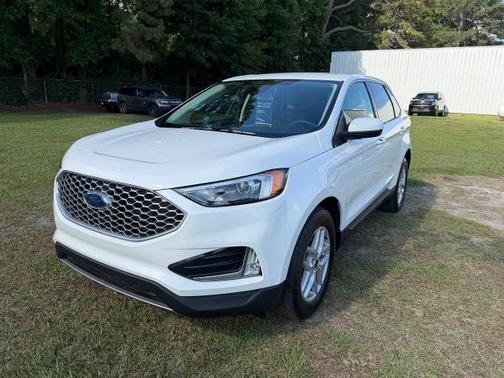 STAR WHITE 2024 Ford Edge SEL SUV