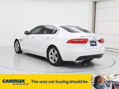 2017 Jaguar XE
