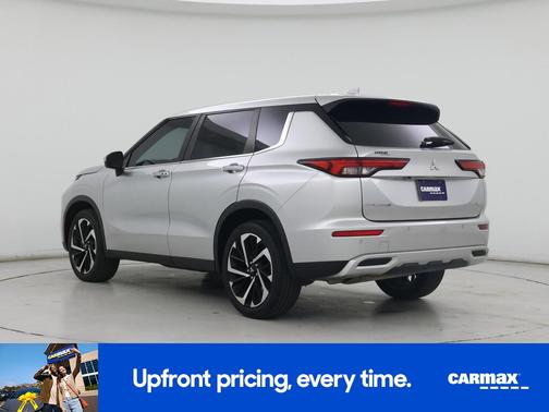 2023 Mitsubishi Outlander SE