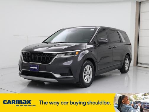 2023 Kia Carnival LX