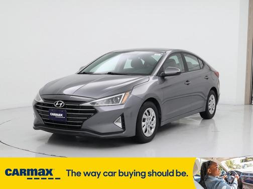 2019 Hyundai ELANTRA SE