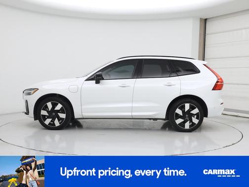 White 2023 Volvo XC60 Recharge Plug-In Hybrid T8 Plus Dark Theme