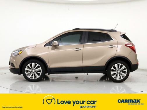 Photo 3 of 25 of 2019 Buick Encore Preferred