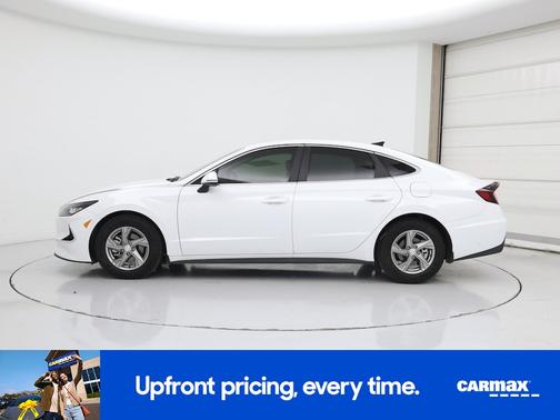 White 2023 Hyundai SONATA SE