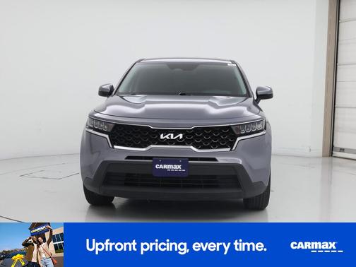 Silver 2022 Kia Sorento LX
