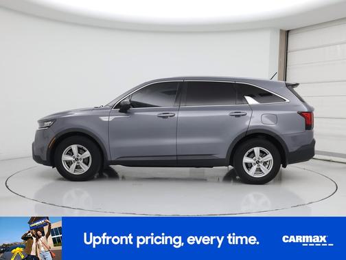 Silver 2022 Kia Sorento LX
