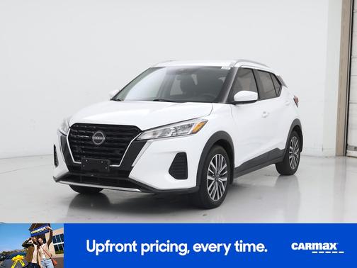 White 2024 Nissan Kicks SV