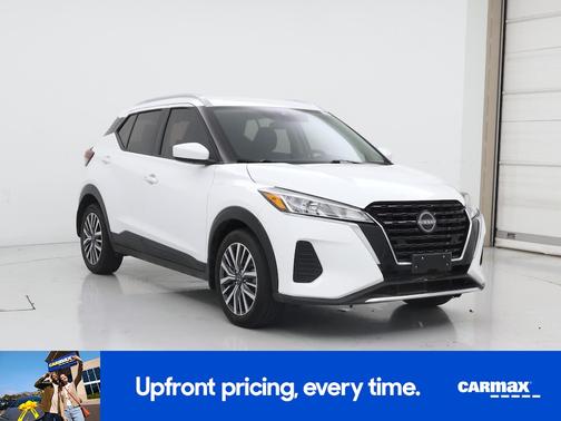 White 2024 Nissan Kicks SV
