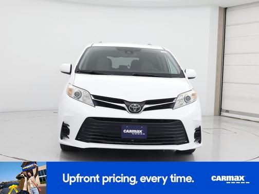 2020 Toyota Sienna LE