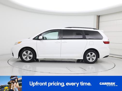 2020 Toyota Sienna LE