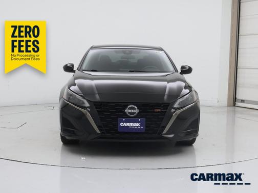 Black 2024 Nissan Altima SR
