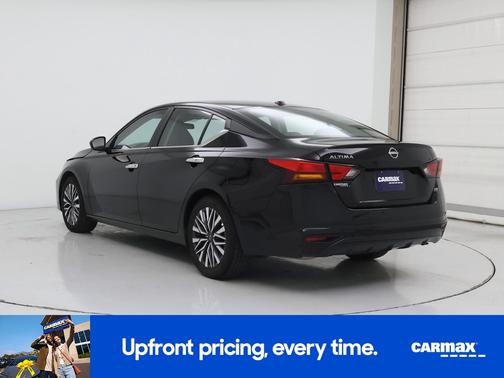 Black 2025 Nissan Altima SV