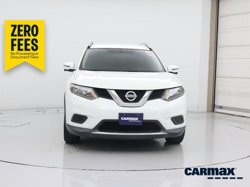 White 2016 Nissan Rogue SV