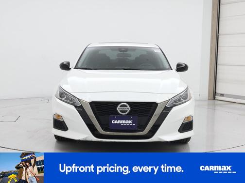 2022 Nissan Altima SR