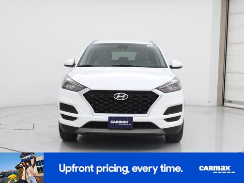 White 2021 Hyundai TUCSON SEL