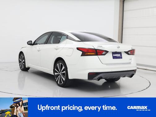 2022 Nissan Altima SR