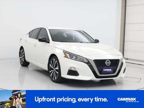 2022 Nissan Altima SR
