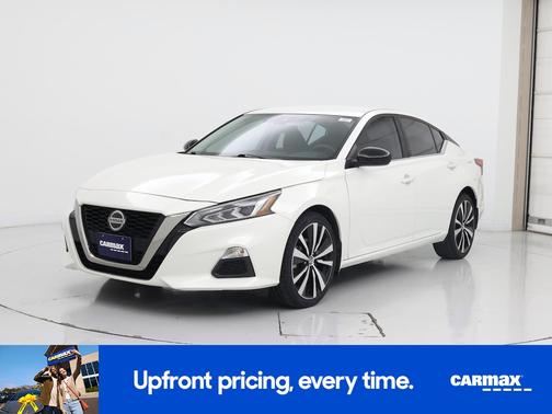 2022 Nissan Altima SR