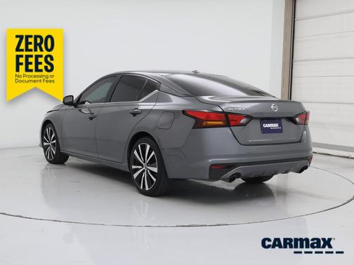 Gray 2022 Nissan Altima SR