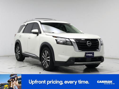 2023 Nissan Pathfinder Platinum