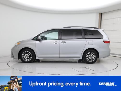 2020 Toyota Sienna XLE