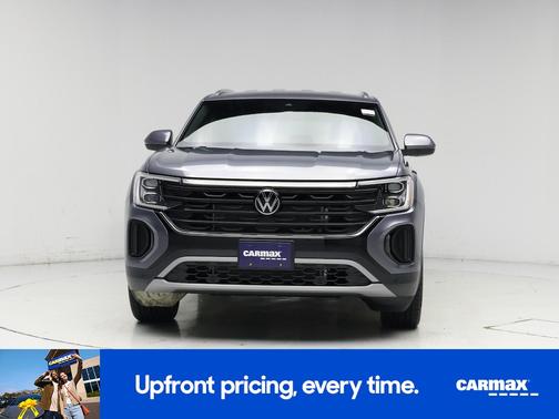 2025 Volkswagen Atlas Cross Sport SE w/Tech