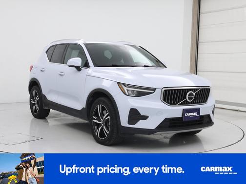 2024 Volvo XC40 B5 Core Bright Theme