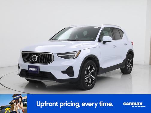 2024 Volvo XC40 B5 Core Bright Theme