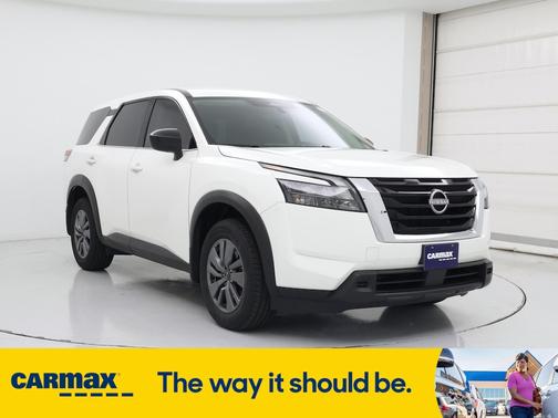 2024 Nissan Pathfinder S