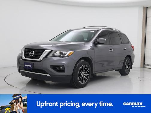 2017 Nissan Pathfinder SL