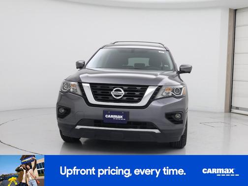 2017 Nissan Pathfinder SL