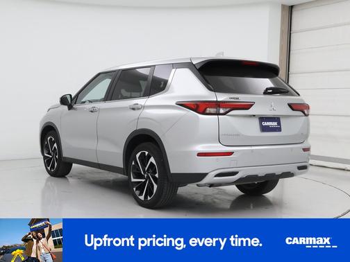 2024 Mitsubishi Outlander SE