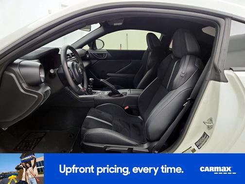 2025 Toyota GR86 Premium