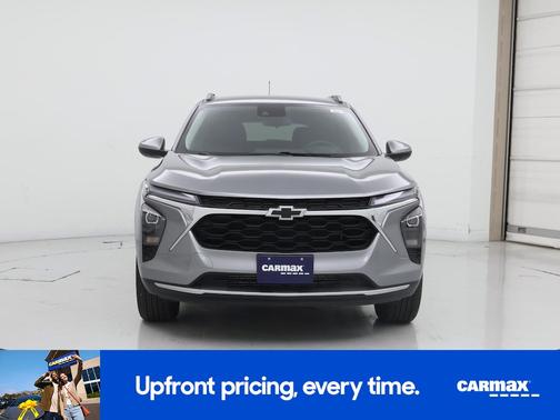 Gray 2025 Chevrolet Trax LT