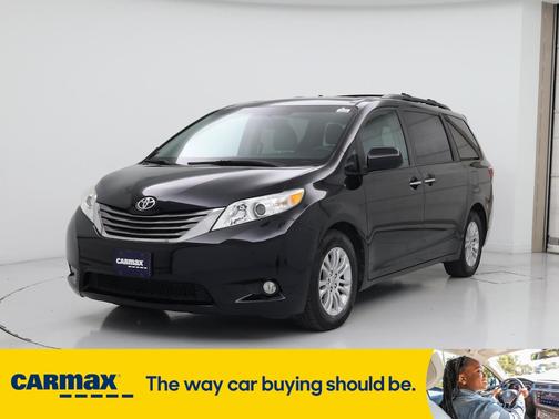 2017 Toyota Sienna XLE