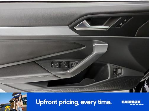 Black 2023 Volkswagen Jetta SE