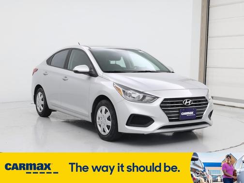 2022 Hyundai Accent SE