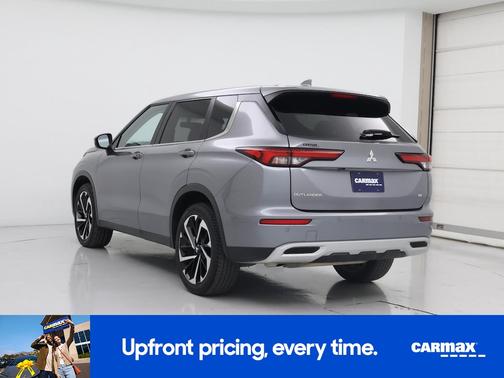 2023 Mitsubishi Outlander SE