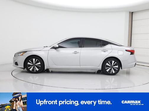 2022 Nissan Altima SV