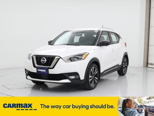 2020 Nissan Kicks SR