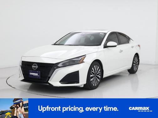 2023 Nissan Altima SV