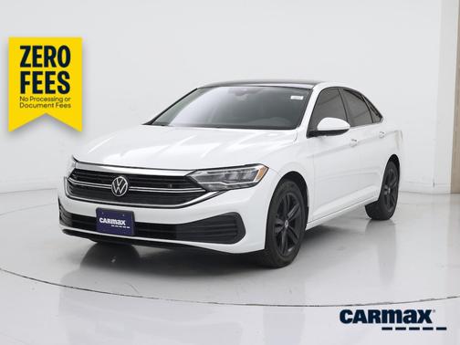 White 2024 Volkswagen Jetta SE