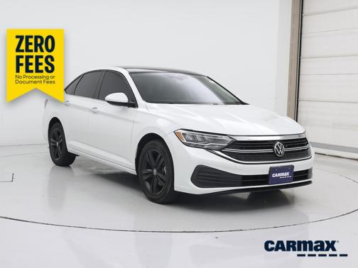 White 2024 Volkswagen Jetta SE