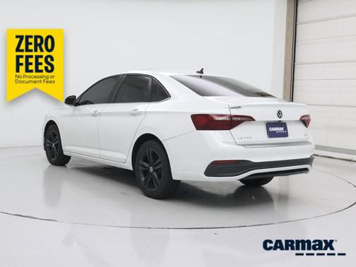 White 2024 Volkswagen Jetta SE