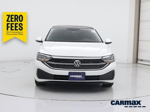 White 2024 Volkswagen Jetta SE