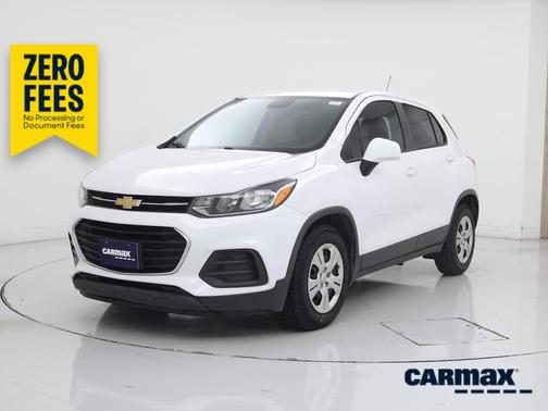 White 2018 Chevrolet Trax LS