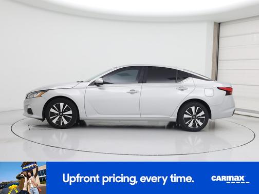 2022 Nissan Altima SV